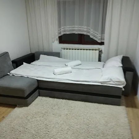 アパート Apartman *